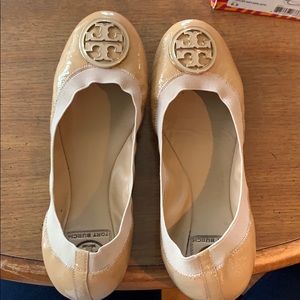 Tory Burch Caroline-Naplak/Elastic shoe